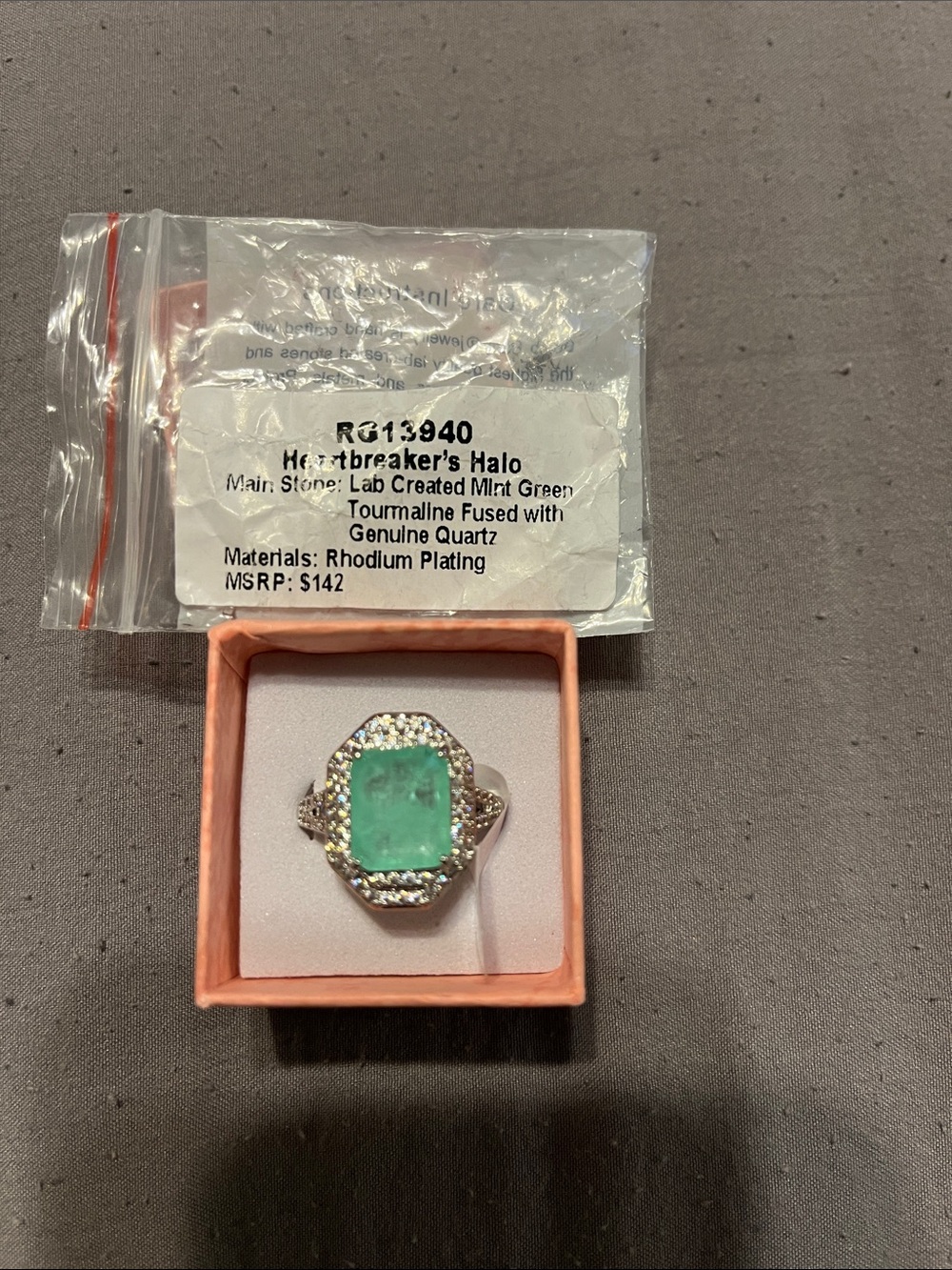 Bomb Party Mint Green Halo Cocktail Ring - Heartbreaker's Halo